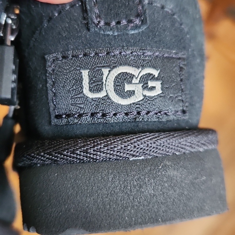 UGG Kids Toddler Classis Black Boots Size 6 - Picture 6 of 12